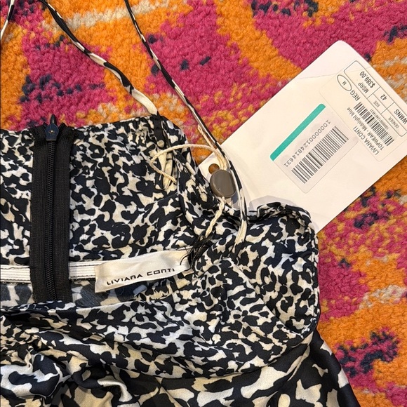 Liviana Conti Vicose Top from Italy - Picture 2 of 7